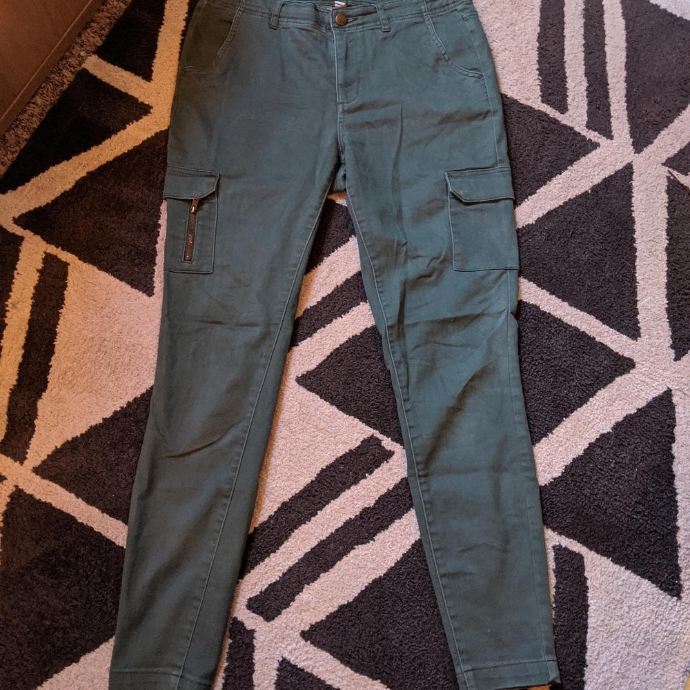 Olive Cargo Skinny Pants